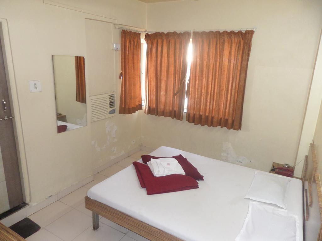 Hotel Sai Ratna Nāsik Rom bilde