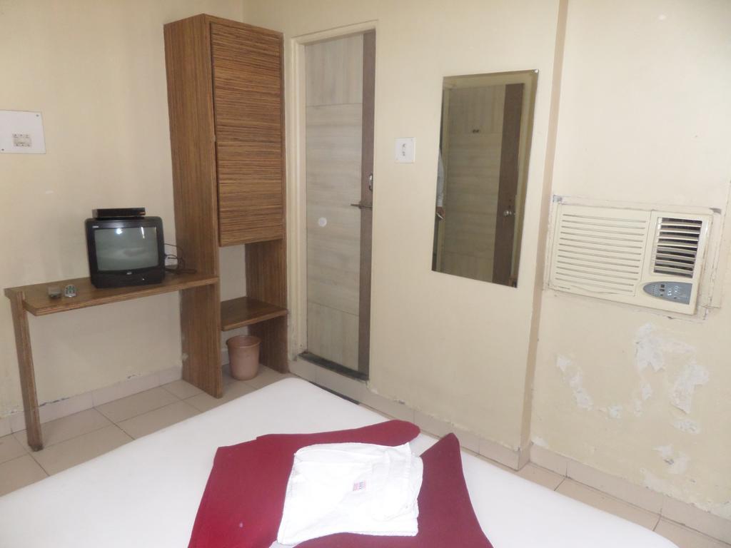 Hotel Sai Ratna Nāsik Rom bilde